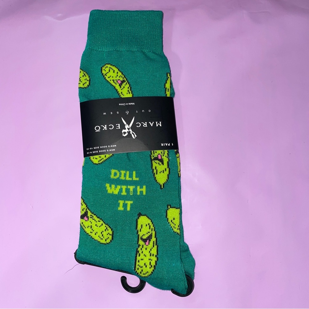 MARC ECKO DILL WITH IT GREEN PICKLE NOVELTY CREW SOCKS NEW